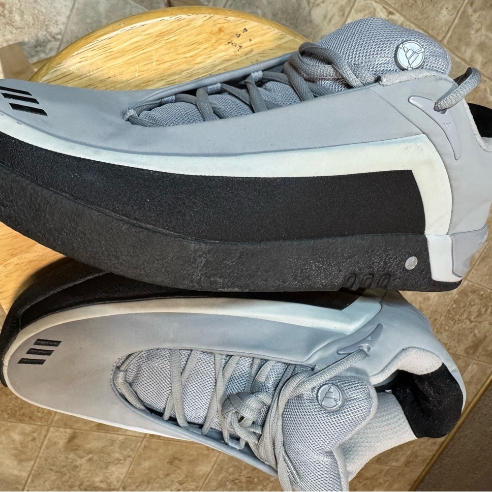 SUPER RARE- Vintage - 2001 Adidas Skate Shoes - Never Worn